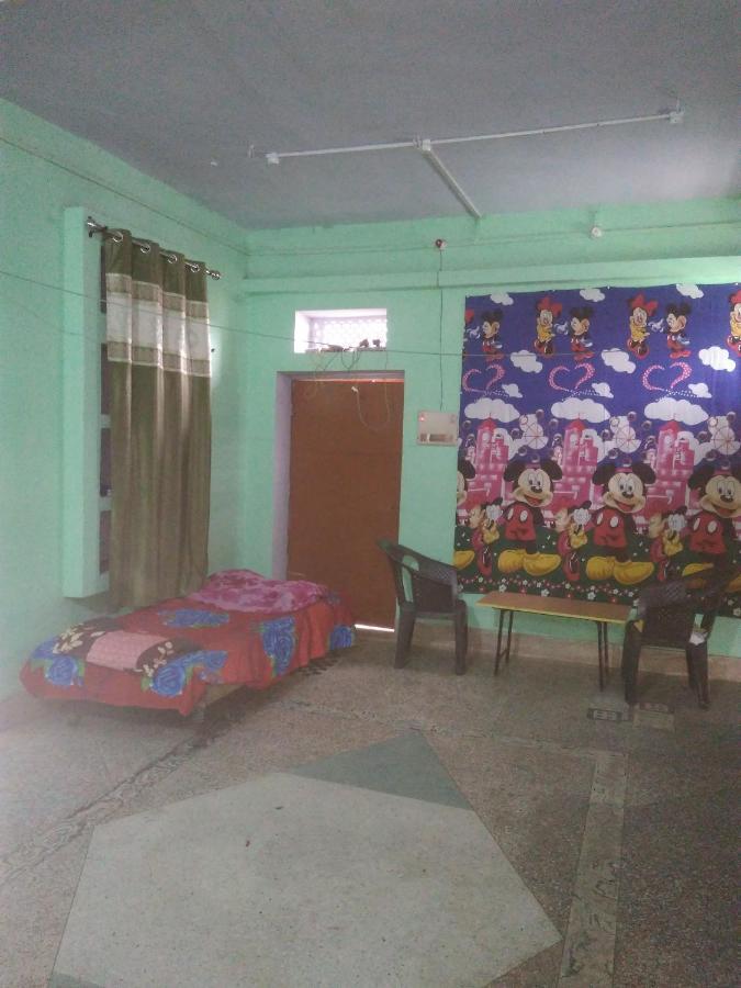 K.S.N. Varanasi Paying Guest House Exterior photo