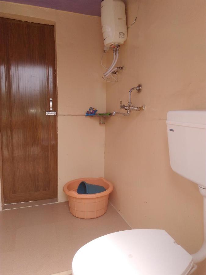 K.S.N. Varanasi Paying Guest House Exterior photo